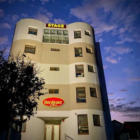 Hotel Bordeaux Galaţi Esterno foto