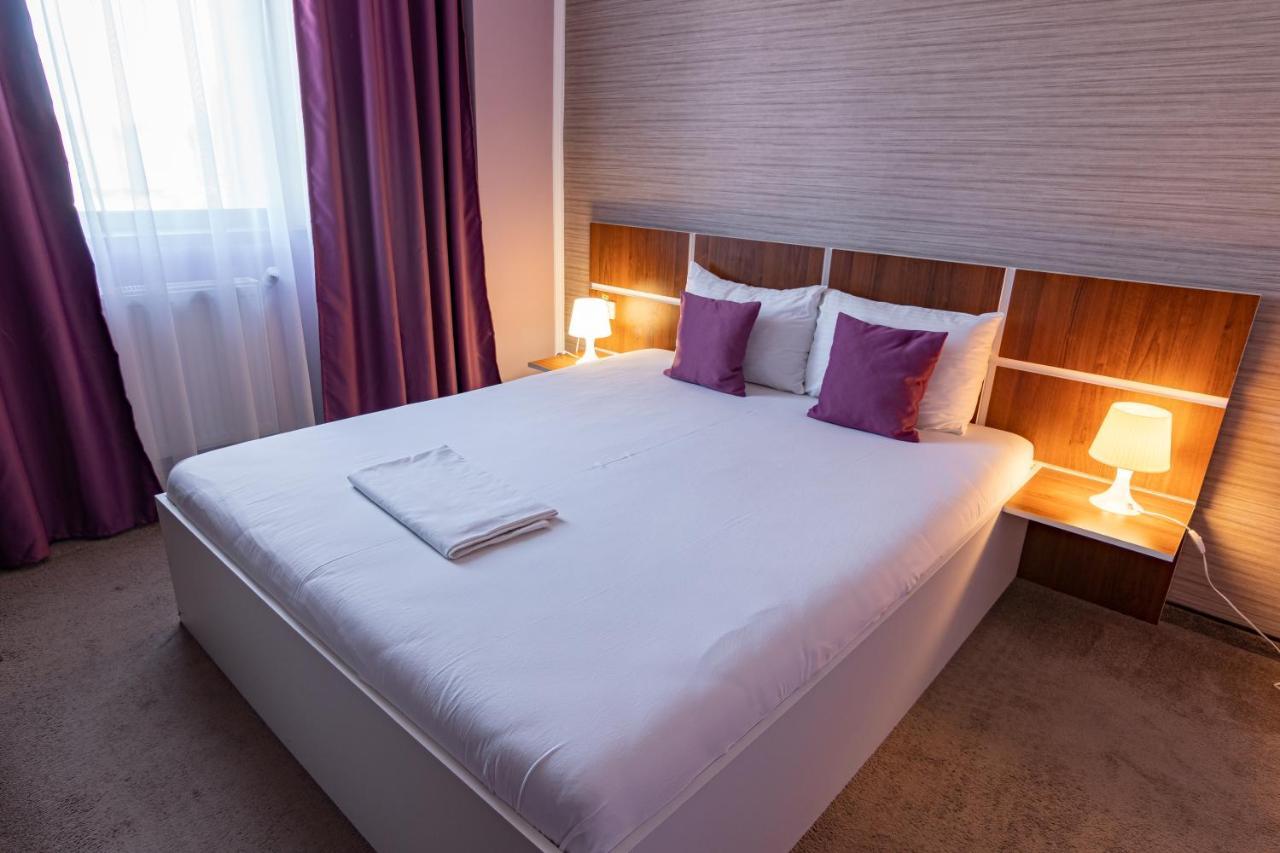 Hotel Bordeaux Galaţi Esterno foto