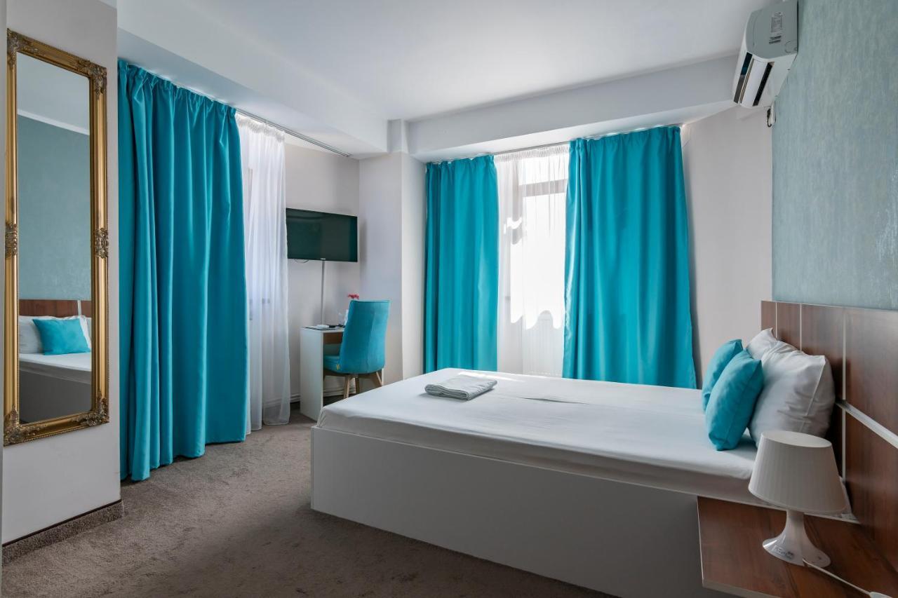 Hotel Bordeaux Galaţi Esterno foto