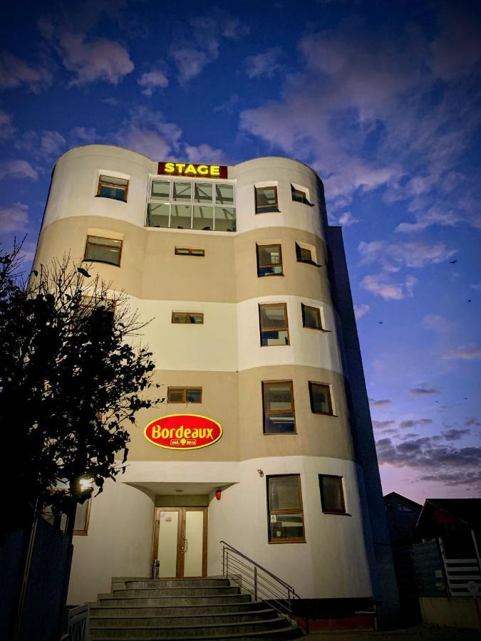 Hotel Bordeaux Galaţi Esterno foto
